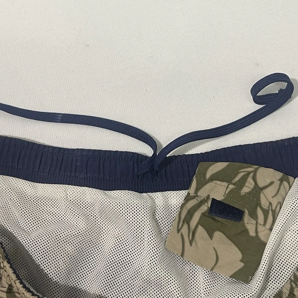 LL Bean - Mens Large Floral Green Hawaiian Swim Trunks Mesh Lined Drawstring